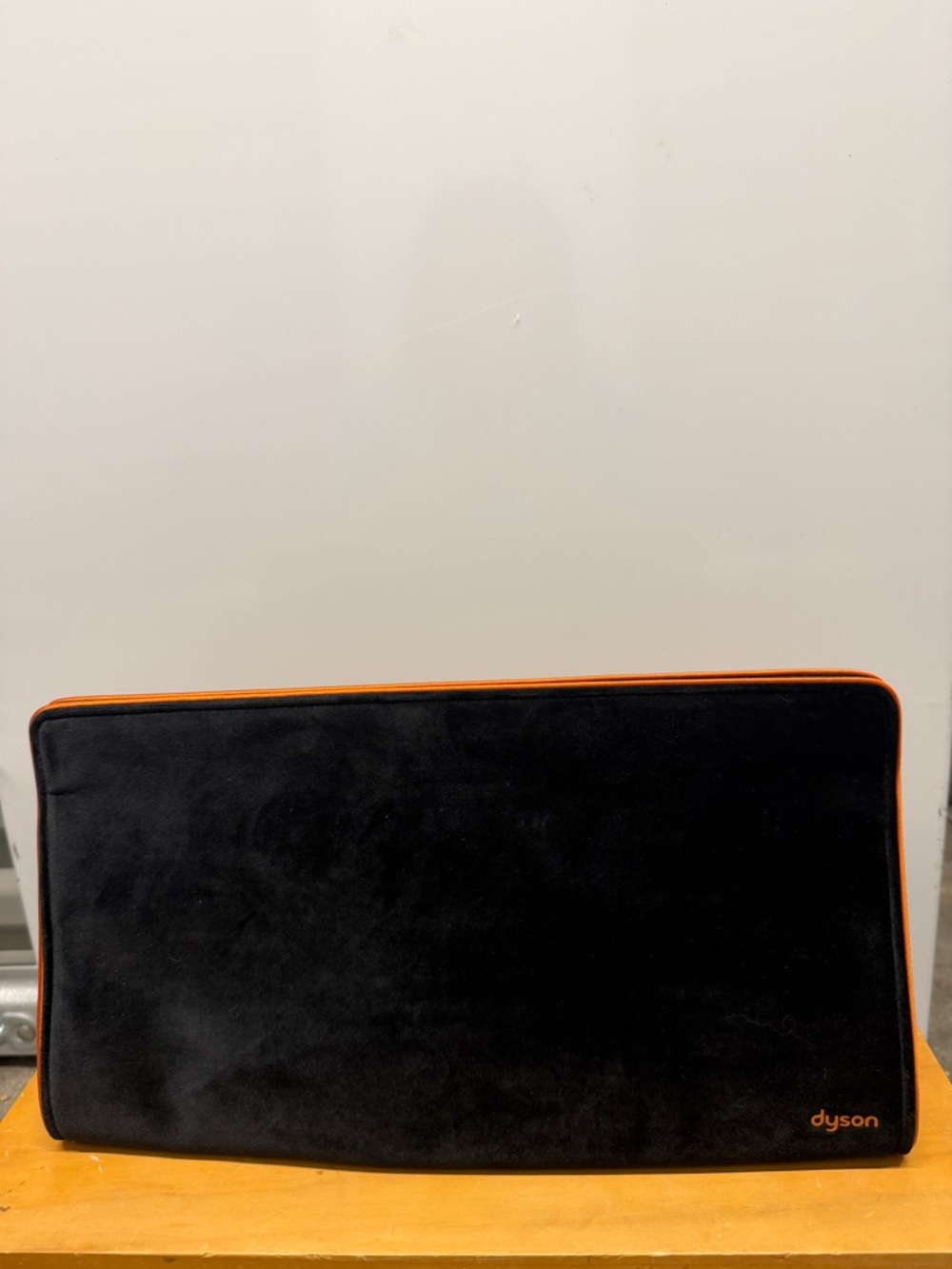 Dyson Storage Bag like new air wrap travel bag